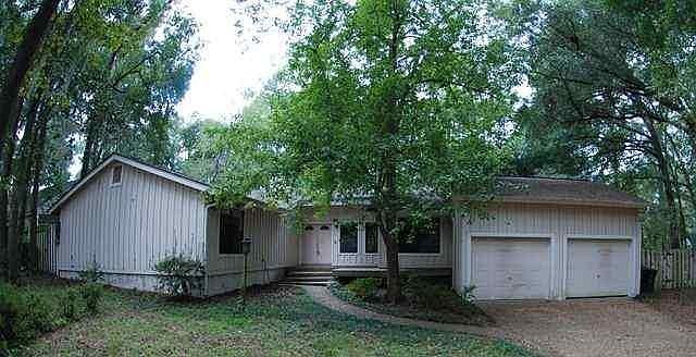 2nd image of 1816 Woodgate Way