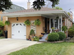 3341 N Osceola Ave, Chicago, IL 60634