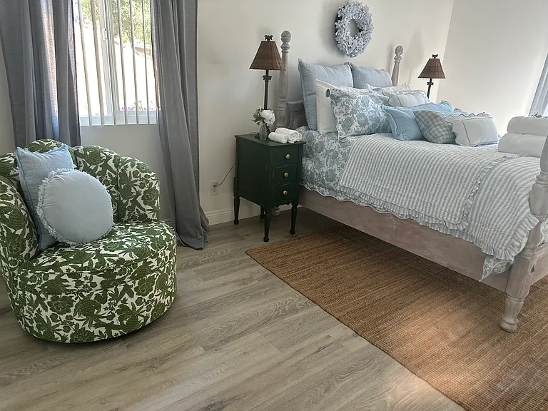 720 Sky Mountain Ln — Photo 25