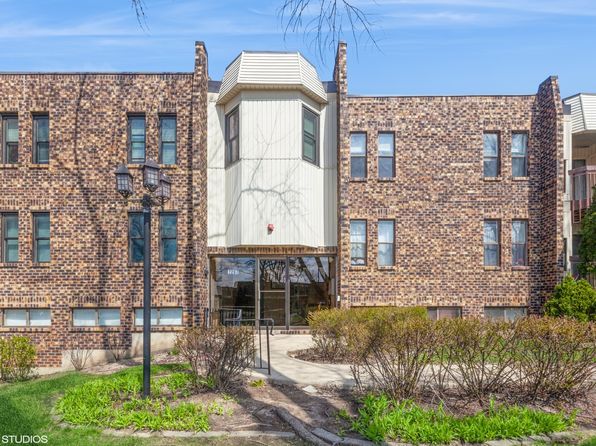 2287 Country Club Dr APT 21A, Woodridge, IL 60517