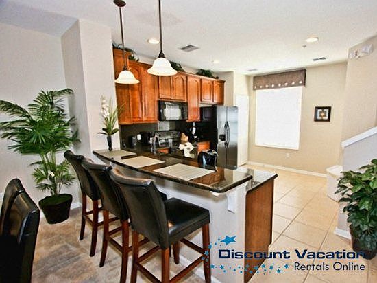 VC3T4845-143-Kitchen-and-Bar