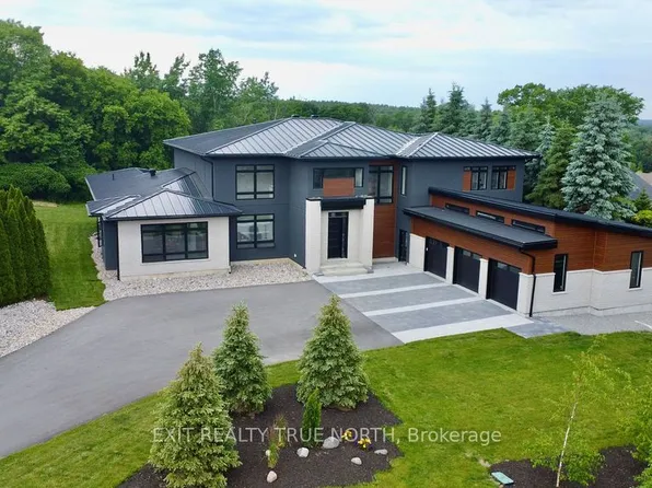 57 Glenhuron Dr, Springwater, ON L9X 0V4