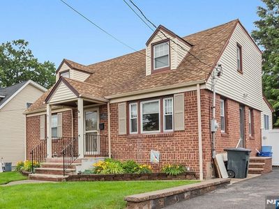 59 Parkview Ave, Elmwood Park, NJ, 07407
