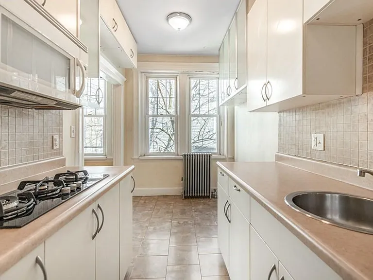 1629 Commonwealth Ave #9 — Photo 11