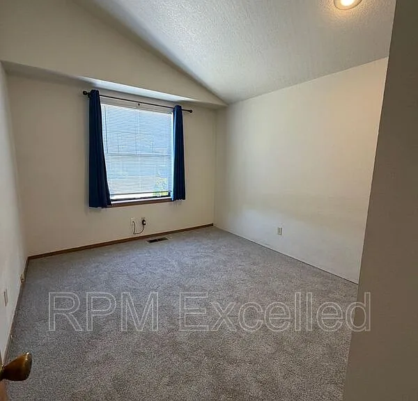 6135 36th St SE — Photo 23