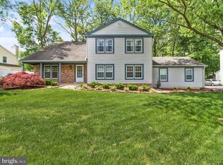 4362 Silas Hutchinson Dr, Chantilly, VA 20151