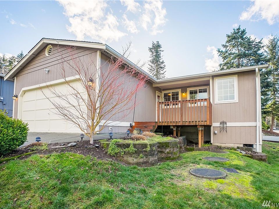 1st image of 426 Marine View Pl