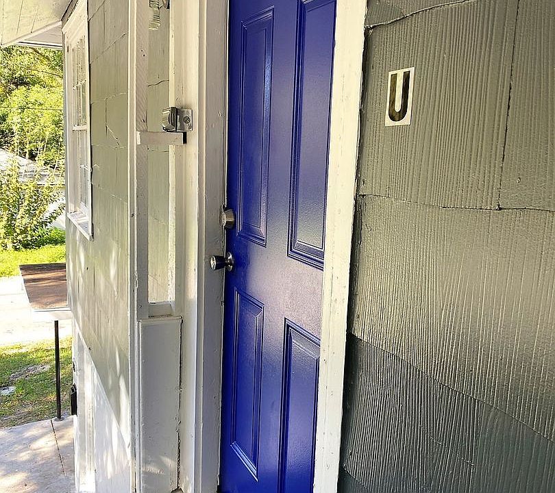 1st image of 375 W 61st St #W61