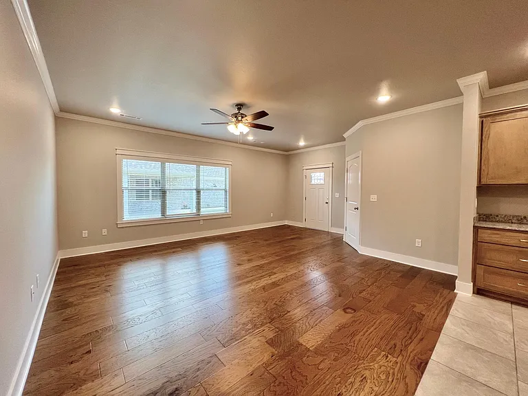 544 Bradford Dr #A — Photo 5