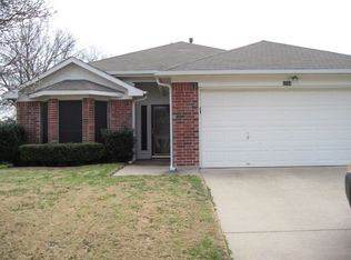 3104 Scenic Glen Dr, Mansfield, TX 76063