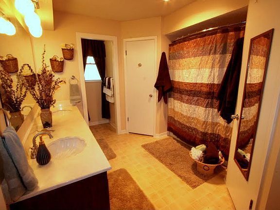 big master bath w 2 closets!