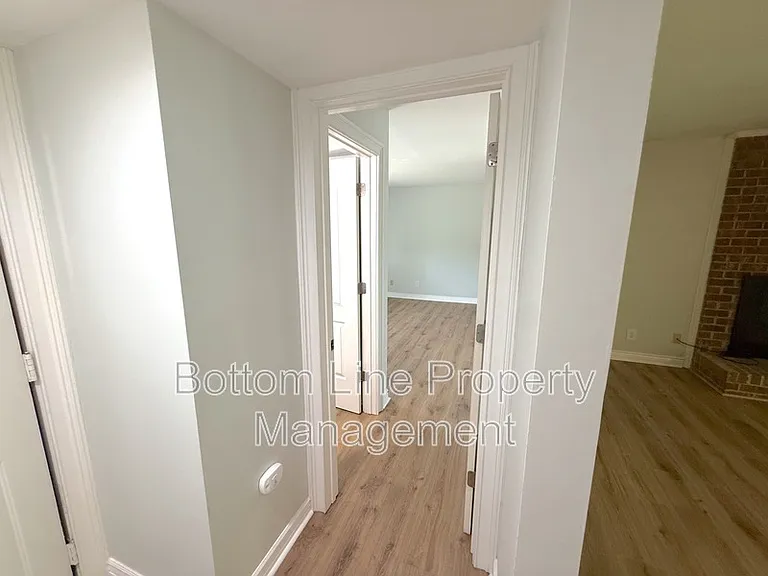 11049 Cedar View Rd — Photo 9