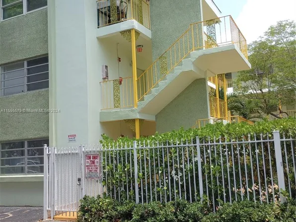 2031 Dewey St APT 101, Hollywood, FL 33020