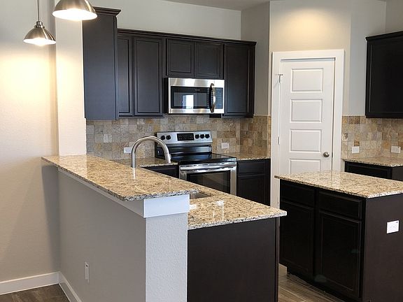 3rd image of 1020 W Sierra Vista Ct