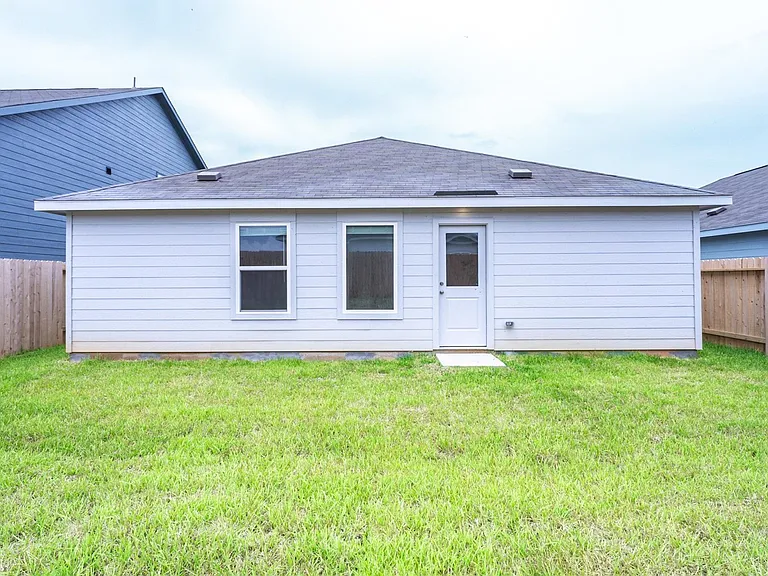 15724 Plum Brook Dr — Photo 23