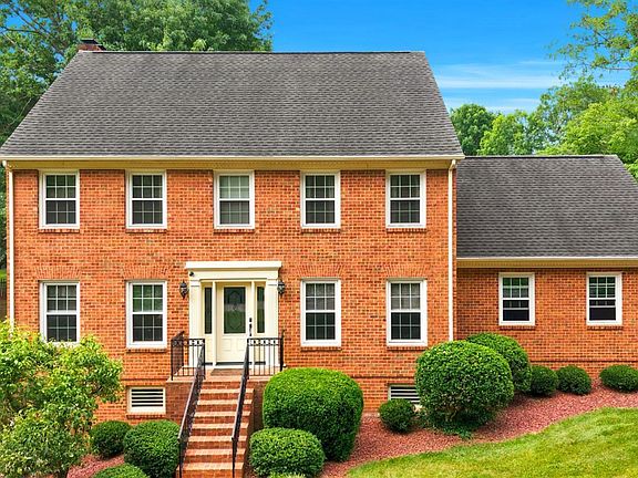 2nd image of 209 Chelsea Dr