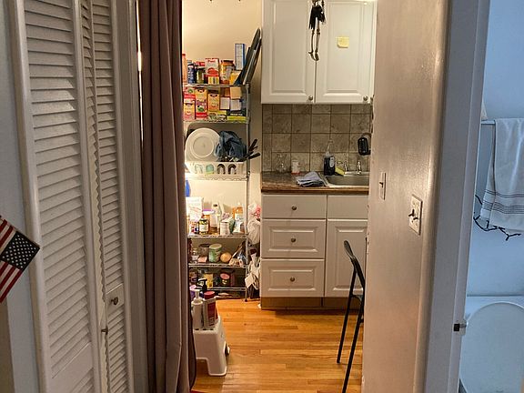 3rd image of 1477 Beacon St APT 106