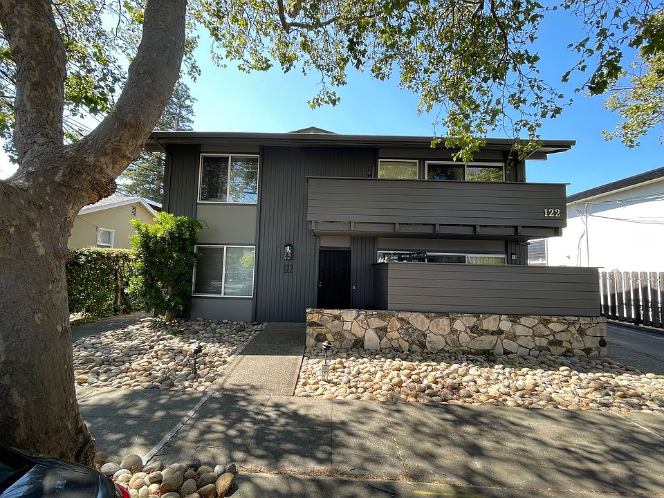 1st image of 122 Barneson Ave #3