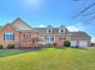 2713 Fairway Dr, Draper, VA 24324