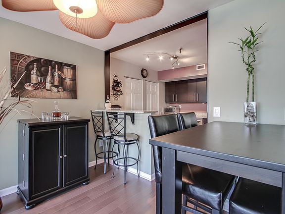4th image of 3 N Columbus Blvd APT 301