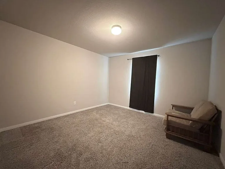 627 Retama Pass — Photo 14