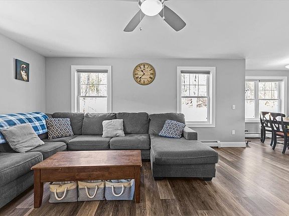 3rd image of 53 Seward Road