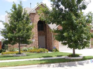 10712 Highland Ridge Rd, Fort Worth, TX 76108