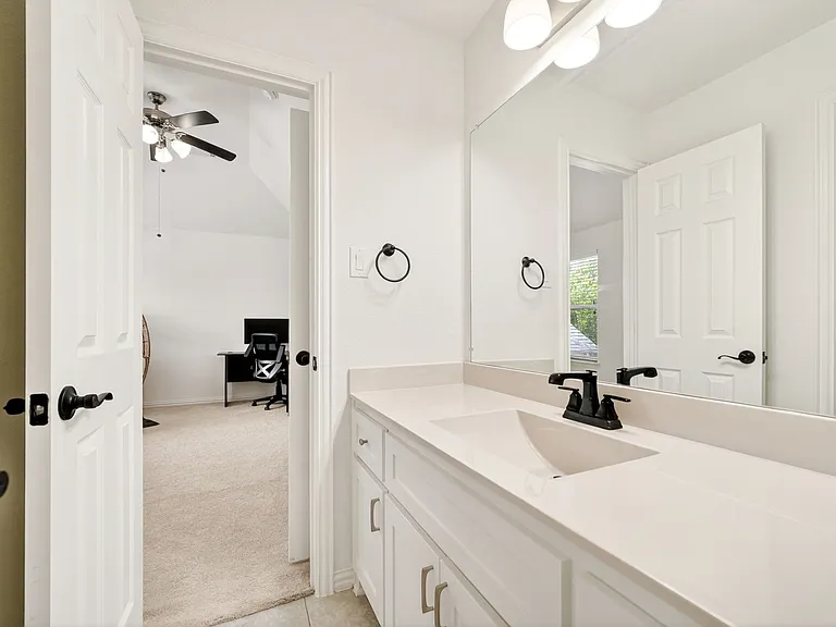 12305 Belmeade Dr — Photo 37