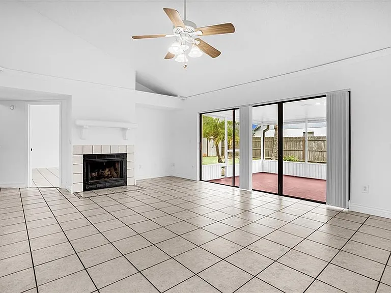 601 Tomlinson Ter — Photo 11