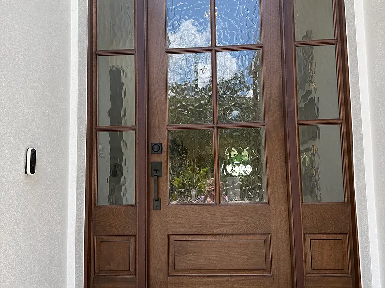 2708 W Thornton Ave — Photo 2