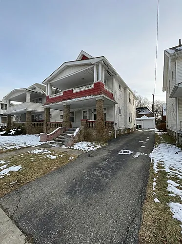 10012 Greenview Ave Photo 1