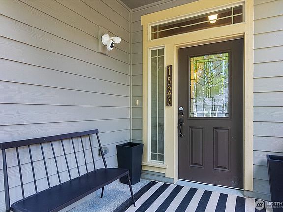 2nd image of 1523 Harvest Avenue SE