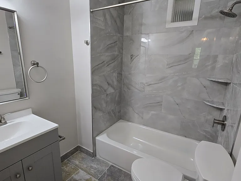 Upstairs (full bathroom)