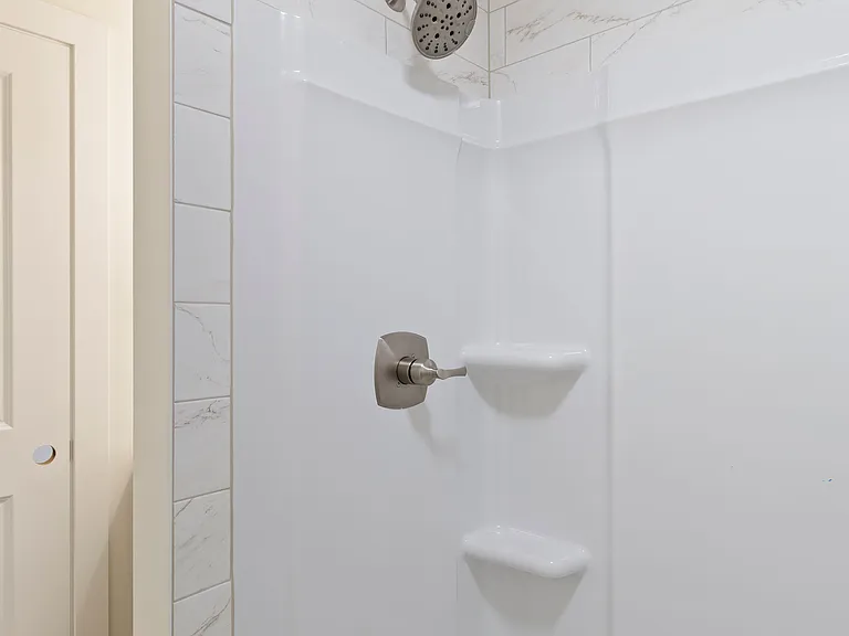 116 Winchester Dr — Photo 22