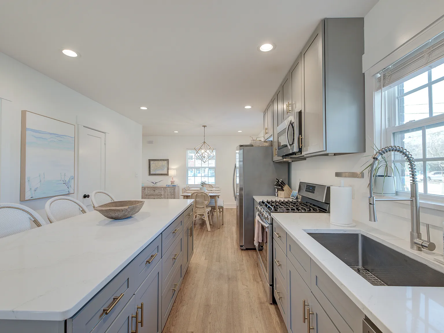3 bed, 1600 sqft, $3,800 — Photo 4
