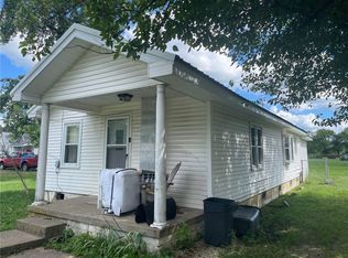 103 W 8th St, Green Forest, AR 72638