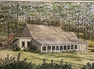 121 Gardens Dr, Manteo, NC 27954