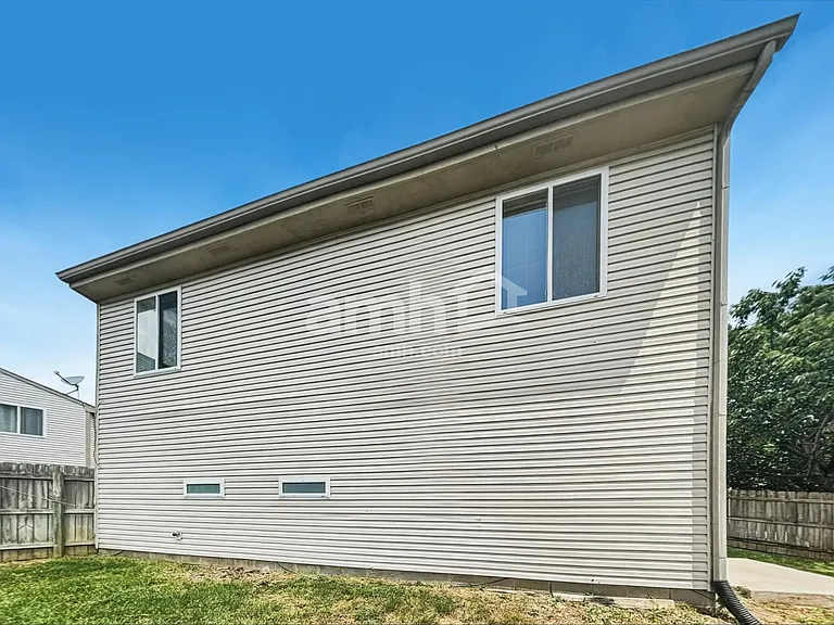 695 Mountain Pine Dr — Photo 16