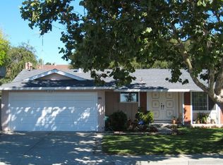 32306 Crest Ln, Union City, CA 94587