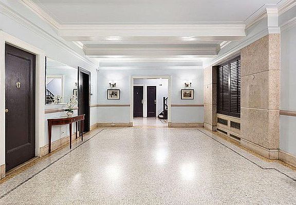5th image of 152 W 58th St APT 2B