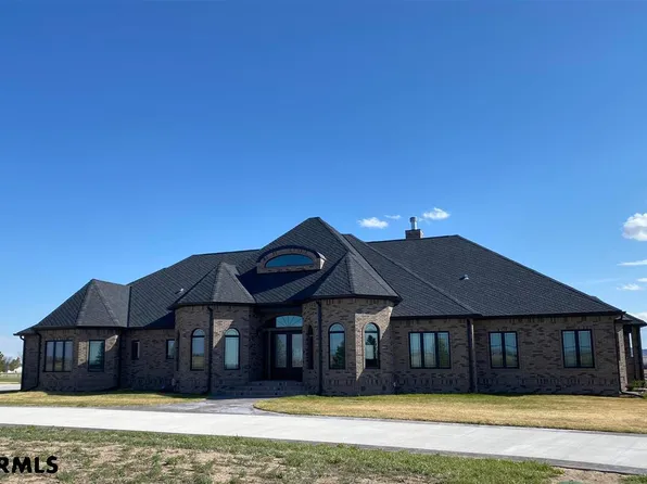 70662 Premier Ln, Scottsbluff, NE 69361