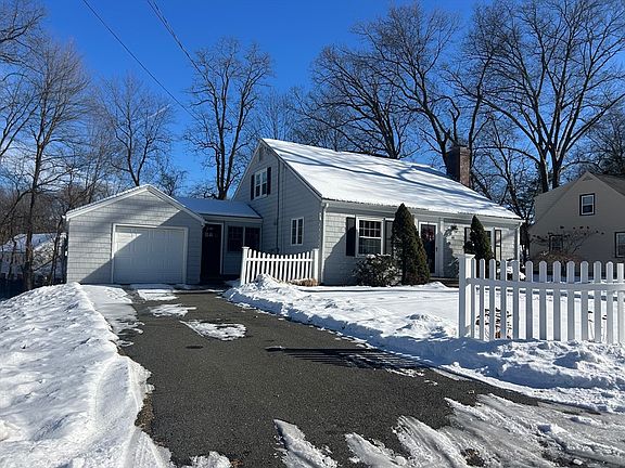 2nd image of 61 Westernview Cir