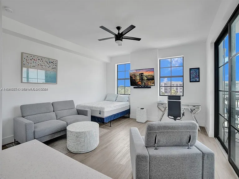 4100 SW 64th Ave #308 — Photo 16