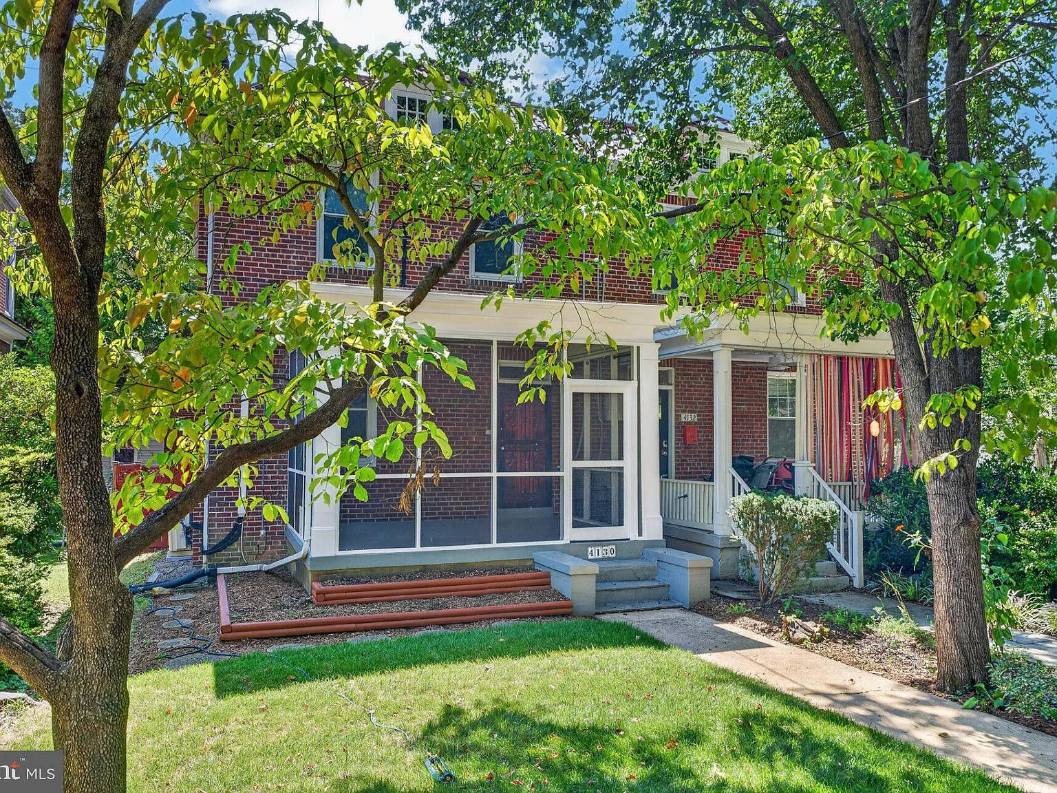 4 bed, 4.0 bath, 2140 sqft, $5,400 — Photo 4