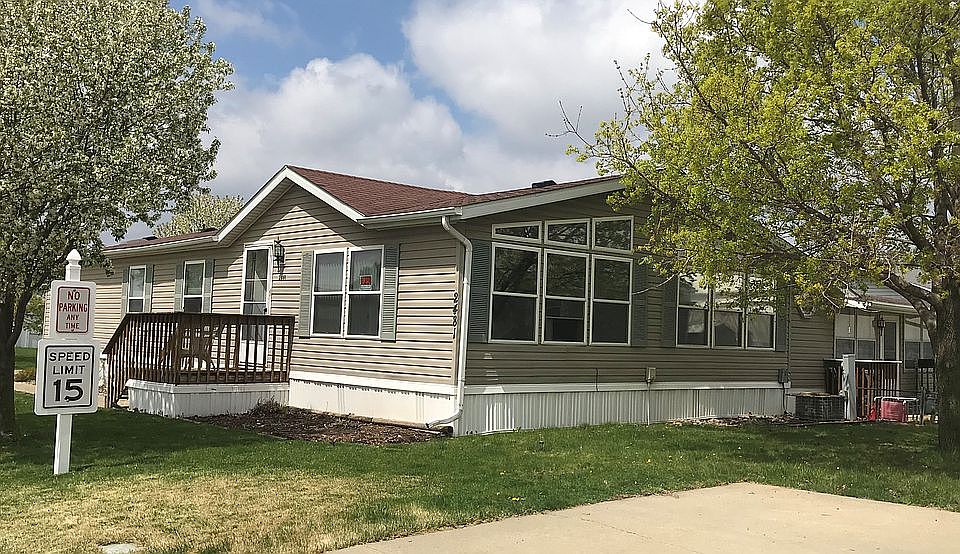 1st image of 2481 SE Summer Park Dr