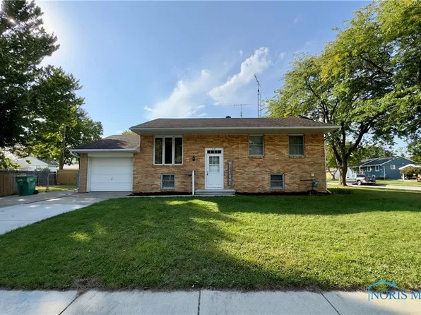 321 Norma Pl, Northwood, OH 43619