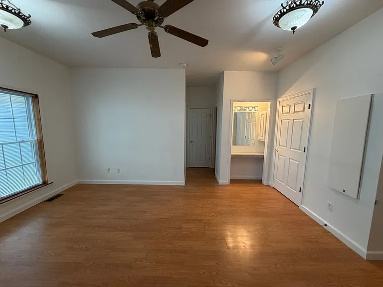 102 Sunset Dr — Photo 17