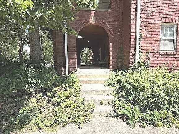 2nd image of 3621 Watson Rd