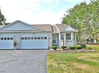 1 Harneds Lndg, Cortland, OH 44410