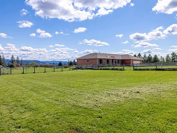 2nd image of 25110 N Aspen Grove Ln